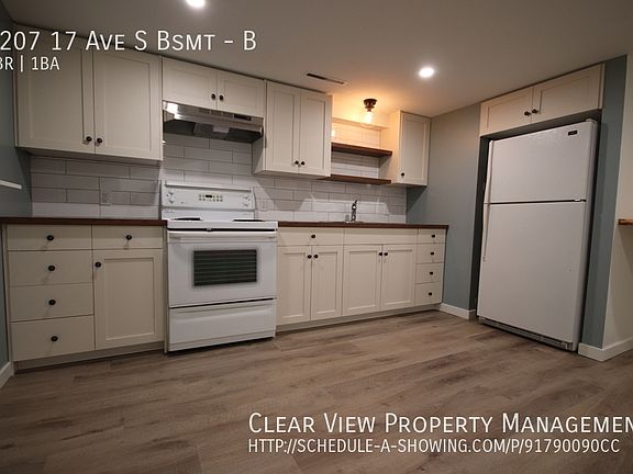 4th image of 2207 17th Ave S #B