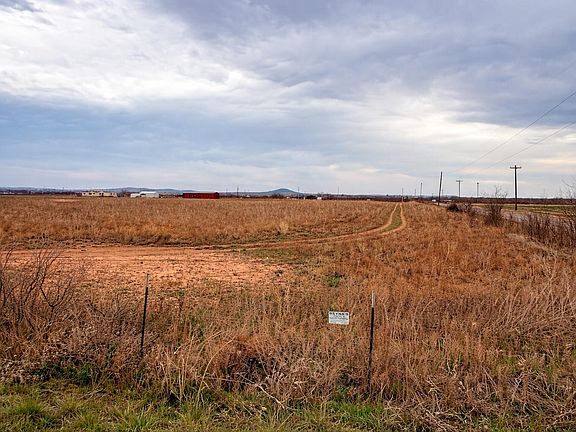 3rd image of 9776 W Grape Creek Rd