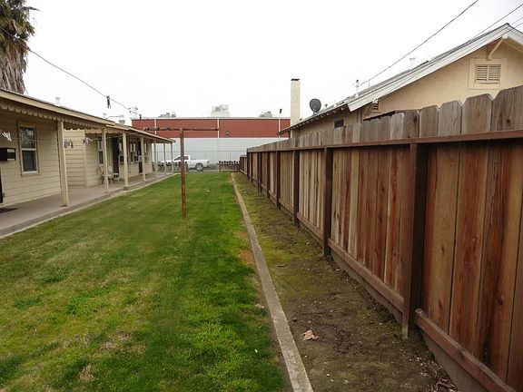 5th image of 335 N Lincoln Ave