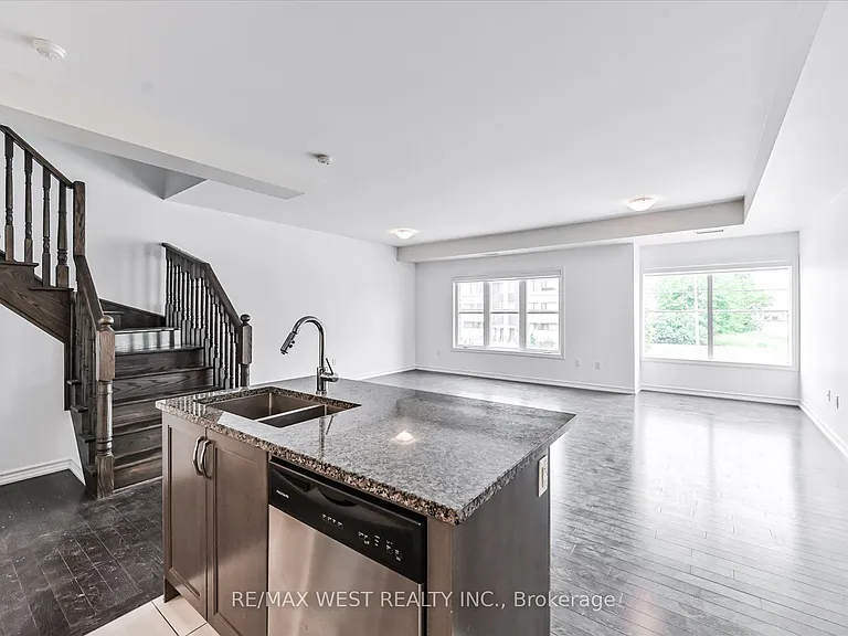 3865 Major Mackenzie Dr W #219 — Photo 12