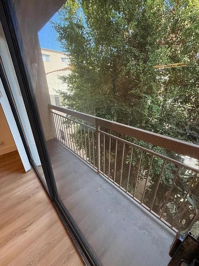 1321 N Vista St — Photo 3