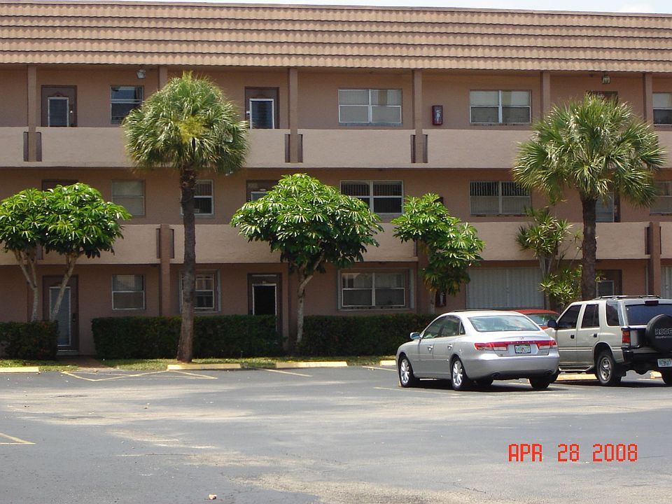 1st image of 2871 E Sunrise Lakes Dr #108