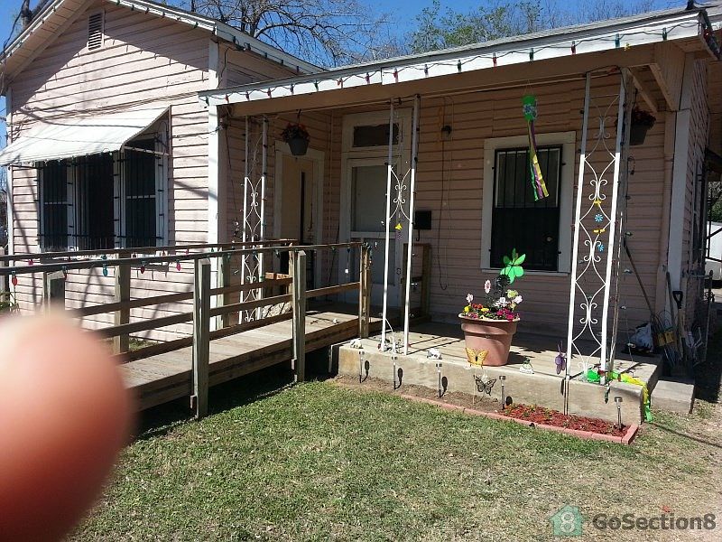 1st image of 3219 Martin Luther King Dr #1