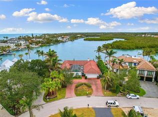 7 Sabre Ln, Naples, FL 34102