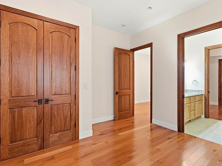 3911 Pepper Tree Ct — Photo 40