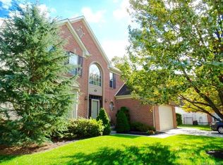 9 Butternut Ln, Bayville, NJ 08721