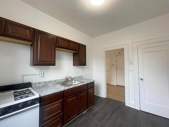 4th image of 2 Noll Pl APT 14