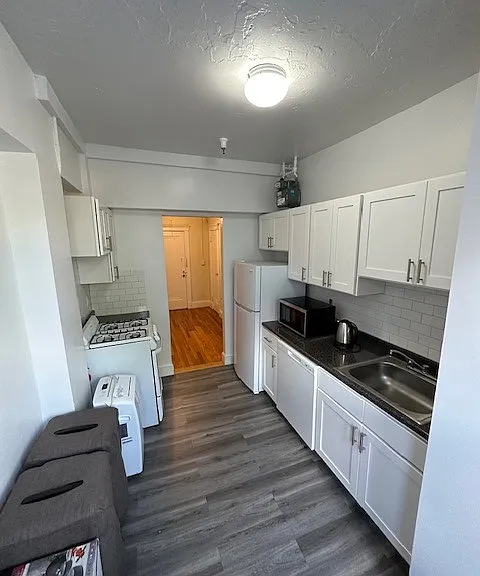 1681-1683 Commonwealth Ave Properties — Photo 14