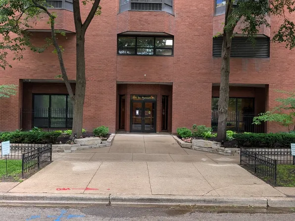 899 S Plymouth Ct APT 1703, Chicago, IL 60605