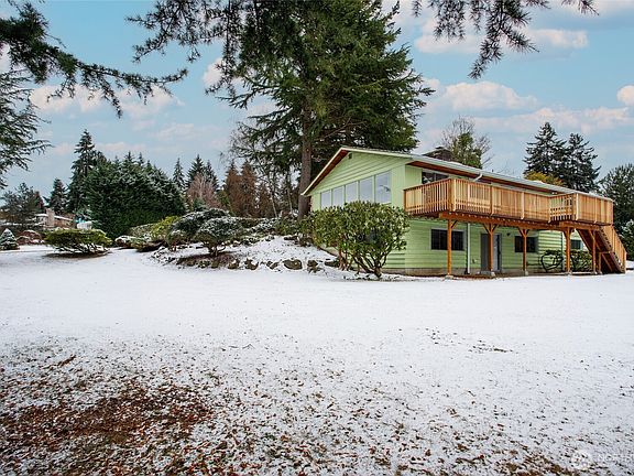 2nd image of 3241 98th Avenue NE