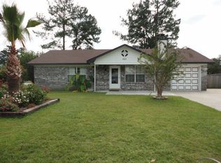 820 Kiln Ln, Hinesville, GA 31313