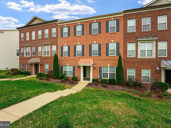 2nd image of 15403 Rosemont Manor Dr