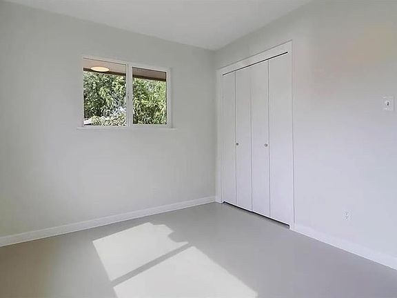 2nd image of 3502 Catalina Dr #A