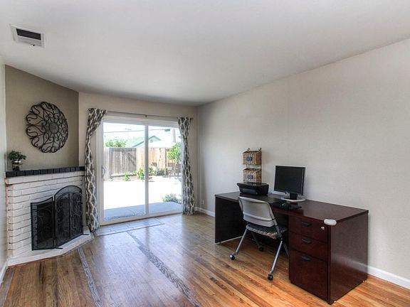 5th image of 3019 Rossmore Way