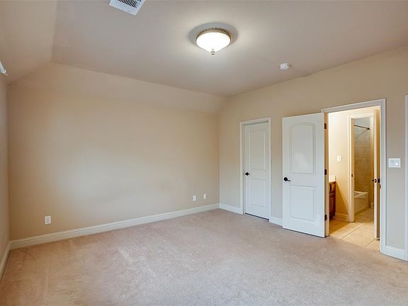4th image of 4809 Pyramid Dr