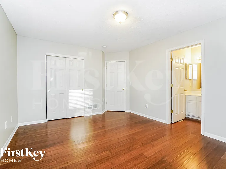 714 Keltoncrest Dr — Photo 9
