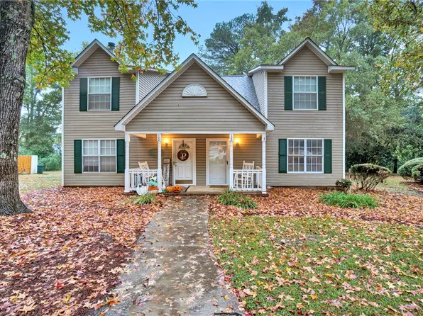 122 Abbey Ct, Greenwood, SC 29649