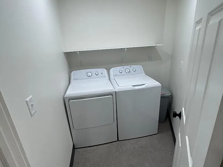 Unit Photo