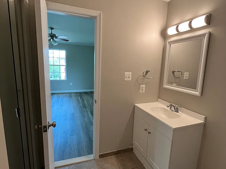 114 Timberlake Ter #9 — Photo 10