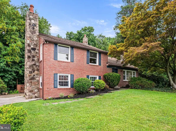 109 Westminster Dr, Wallingford, PA 19086