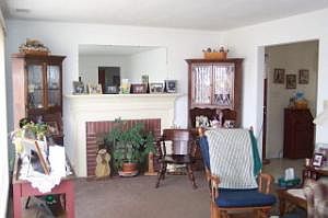4th image of 1547 S Mountain Ave