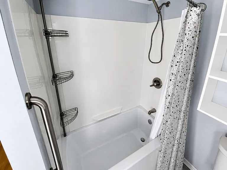 14-16 E North St #14 — Photo 18