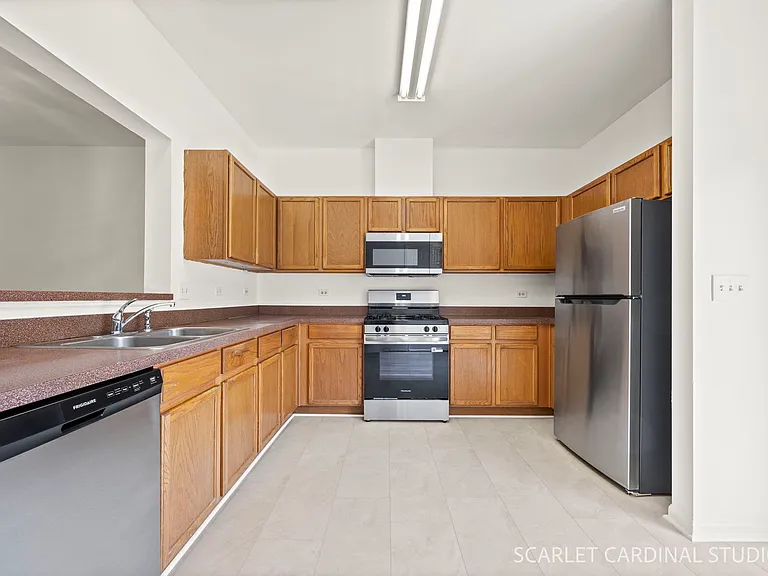 2125 W Concord Ln #2125 — Photo 9