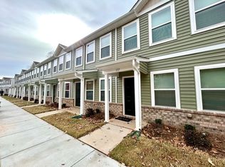 137 Villa Ln, Lincolnton, NC 28092