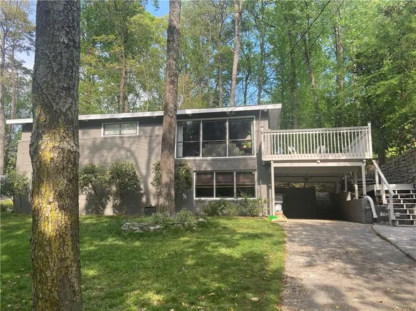 2646 Cove Cir, Atlanta, GA 30319