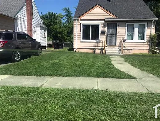 6388 Grandville Ave — Photo 1