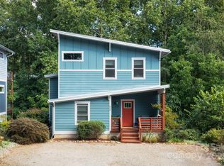 226 Sand Hill Rd, Asheville, NC 28806