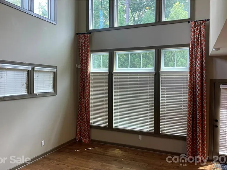 15124 Sapphire Hill Ln — Photo 14