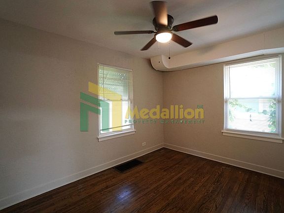 5th image of 10123 S Crandon Ave