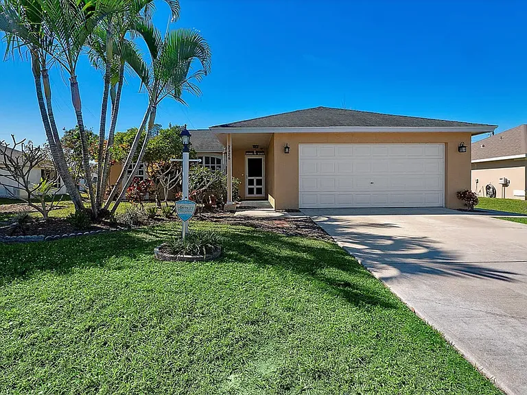 2326 SW Cooper Ln — Photo 12