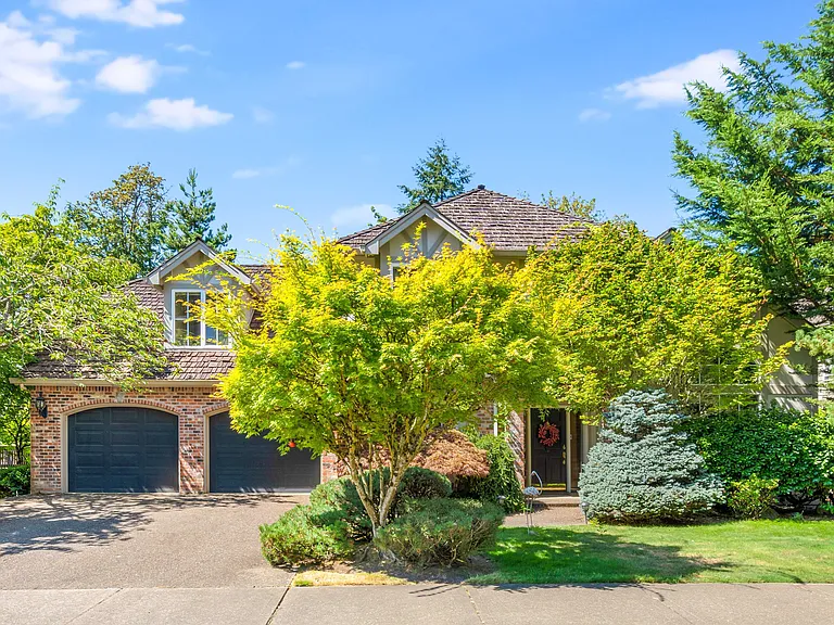 2377 NW Birkendene St — Photo 36