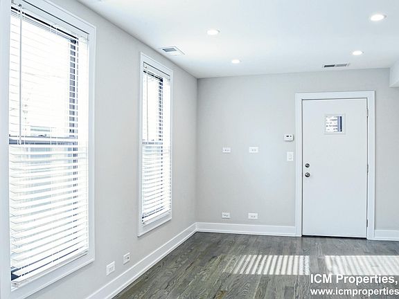 2nd image of 2322 N Southport Ave #3