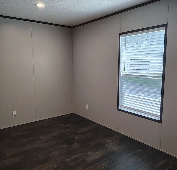 39 Poole Cir — Photo 7