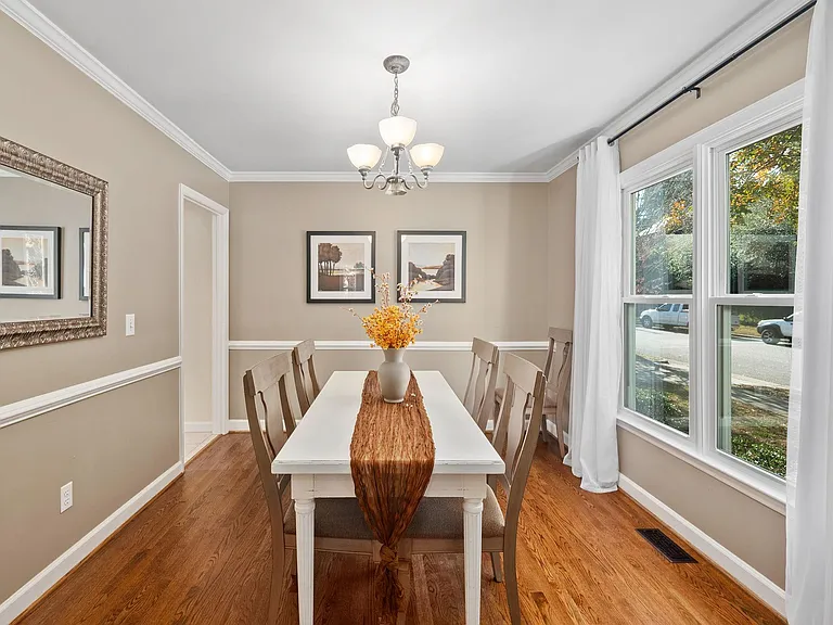 805 S White St — Photo 10