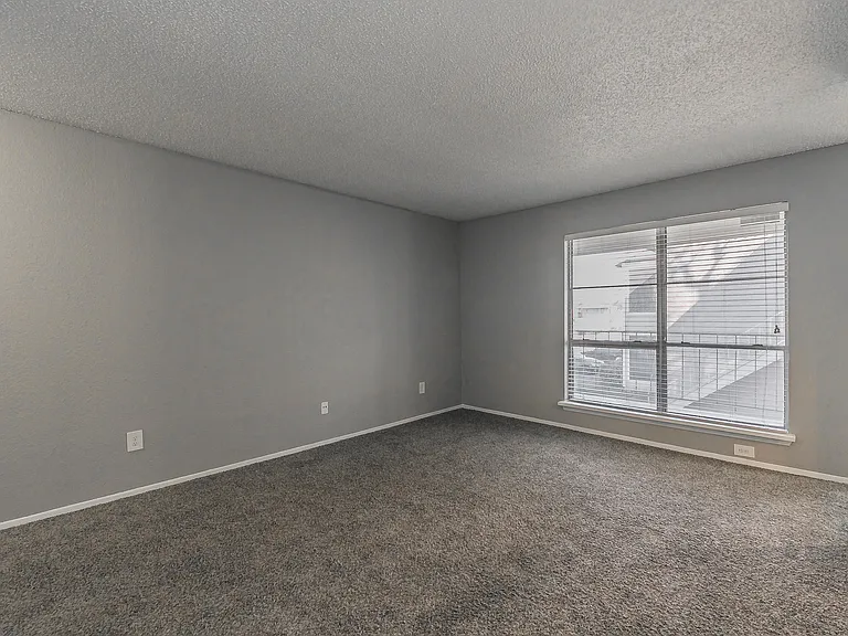 Station 121 at Town Center Apartments — Photo 162