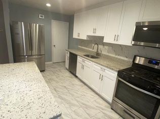 1733 Stokesley Rd, Dundalk, MD 21222