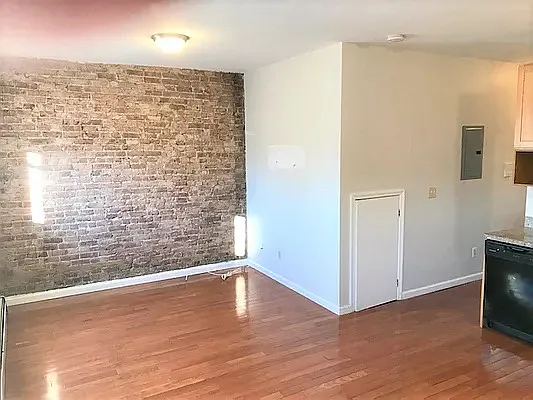 Rented by Virtual Real Estate | media 2