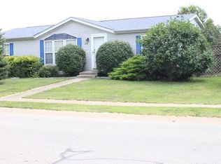 4607 Autumn Ridge Dr, Columbus, IN 47203