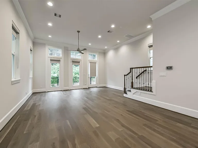 5308 S Capitol St — Photo 9