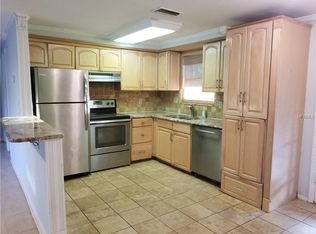 1832 10th St SW, Seminole, FL 33778