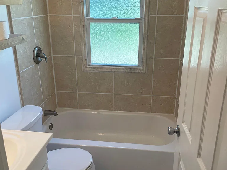 6936 Ravenscroft Dr — Photo 19
