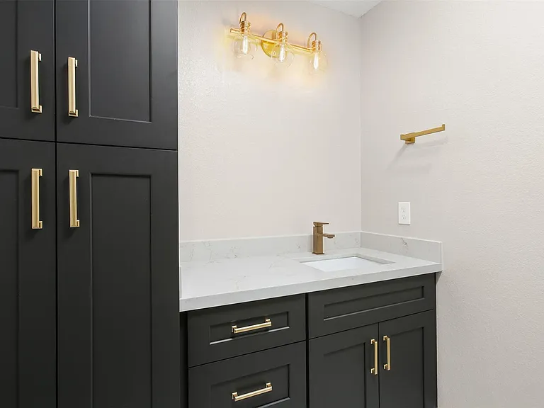 4002 Dixie Farm Rd — Photo 19