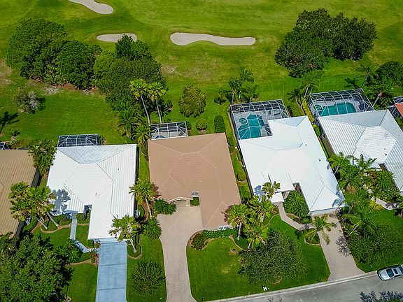 4th image of 1596 SW Monarch Club Dr