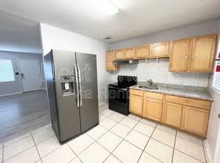 3266 St Augustine Rd, Jacksonville, FL 32207