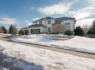 755 Weston Ridge Pkwy, Chaska, MN 55318
