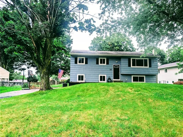 22 Bemis Way, Henrietta, NY 14467